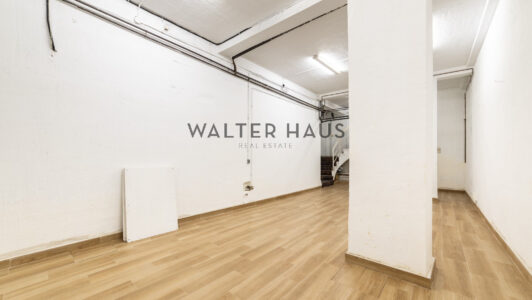 52A92351845-1.jpg