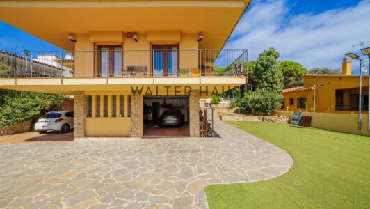 Casa20Carrer20esglesia20720-2000192111-1.jpg