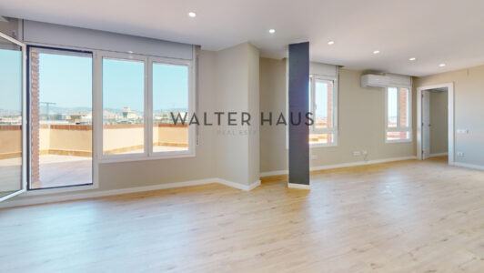 Piso-en-Av-del-Paralelo-139-Living-Room2022834.jpg