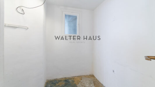 WalterHaus_General20Mitre20195_407989-3.jpg