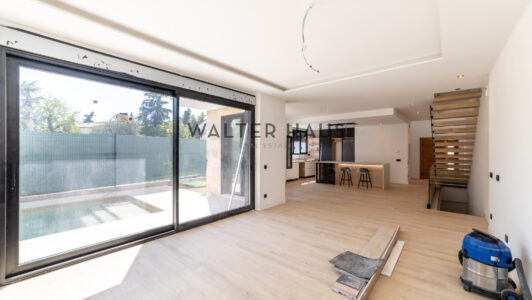 52A1570-HDR2529.jpg