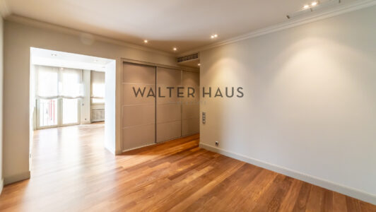 52A3537-HDR6055-4.jpg