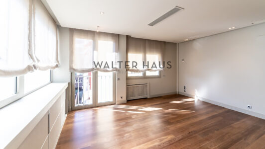 52A3544-HDR9680-4.jpg
