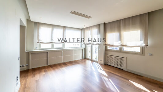 52A3549-HDR9666-4.jpg