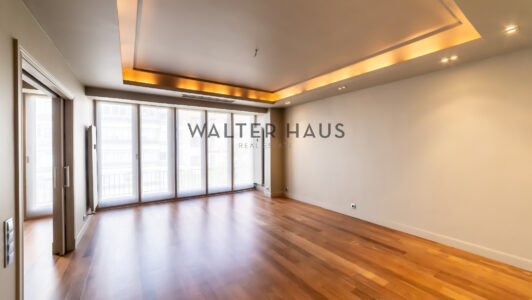 52A3562-HDR4840-4.jpg
