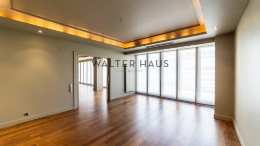 52A3565-HDR411-4.jpg