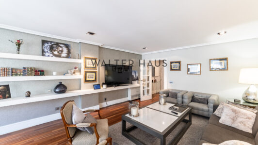 52A36781543-5.jpg