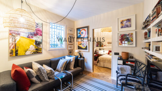 52A39151788-3.jpg