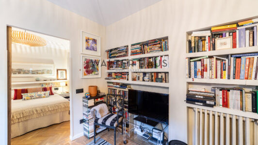 52A39178920-3.jpg