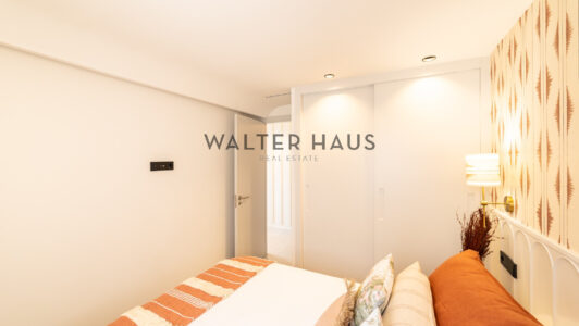52A40981184-2.jpg