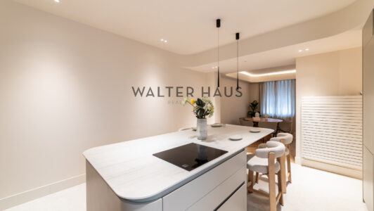 52A43962641-4.jpg