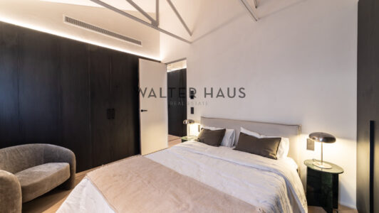 52A45715914-3.jpg