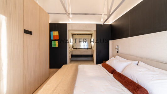 52A45752059-4.jpg