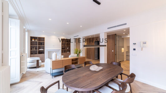 52A50971851-1.jpg