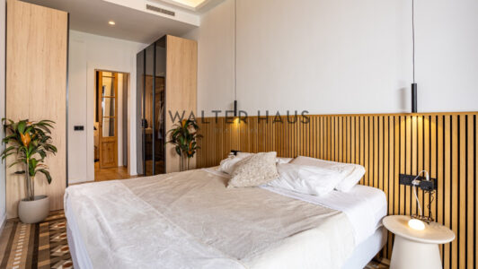 MCB_0412543-1.jpg