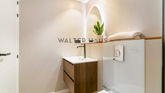 WalterHaus_Manresa208_159619-4.jpg