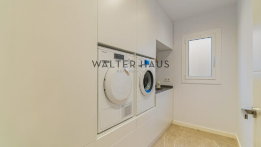 WalterHaus_VC3ADa20Laietana2038_155503-2.jpg
