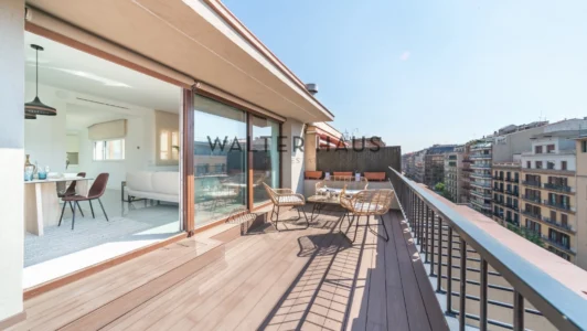 Ático de obra nueva con terraza privada en finca regia en el Quadrat d’Or, Barcelona
