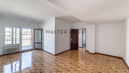 Piso en venta a reformar en Lista, Madrid.
