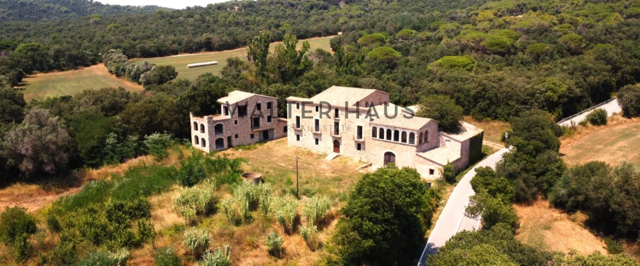 Masia històrica per reformar a Santa Cristina d’ Aro