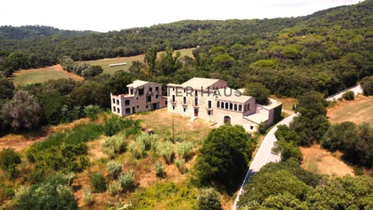 Masia històrica per reformar a Santa Cristina d’ Aro