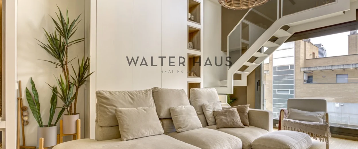 Duplex penthouse with private terrace in Vila Olímpica, Barcelona