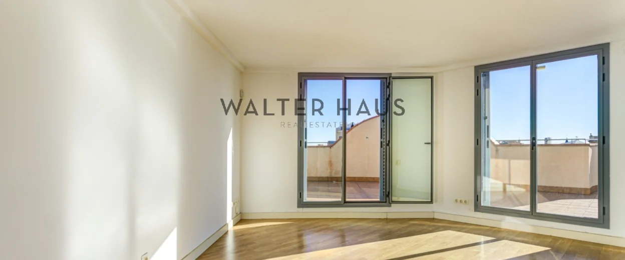 Penthouse avec terrasse privée à Dreta de l’Eixample, Barcelone