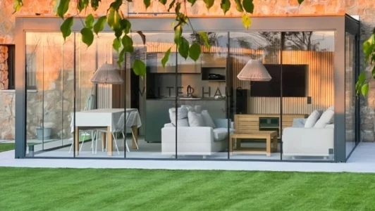 Appartement de plain-pied avec jardin à louer à La Font de la Guatlla, Barcelone