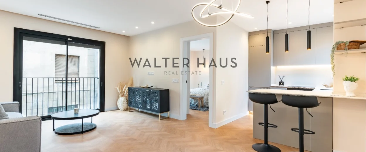 Brand new apartment with terrace and private pool in Sants, Barcelona