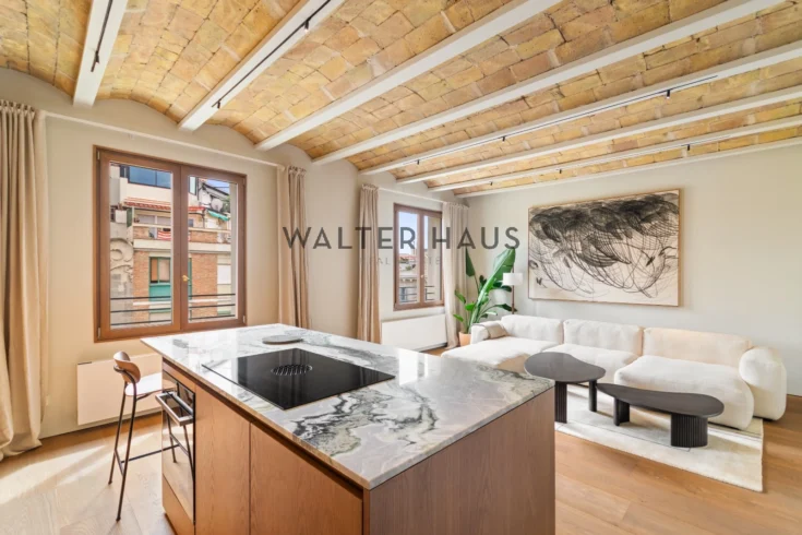 Renovated apartment for sale with plenty of natural light in the Dreta de l’Eixample, Barcelona