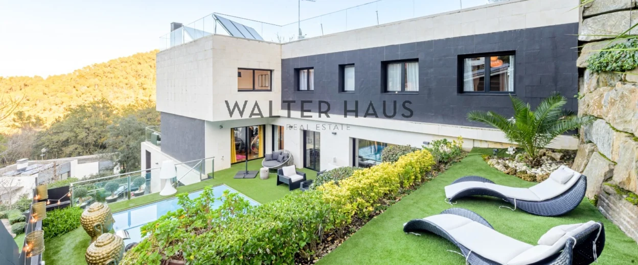 Luxury house for sale with heated pool and mountain views, Sant Cugat del Vallès, Barcelona