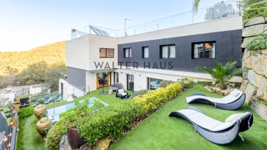 Maison de luxe à vendre avec piscine chauffée et vue sur la montagne, Sant Cugat del Vallès, Barcelone