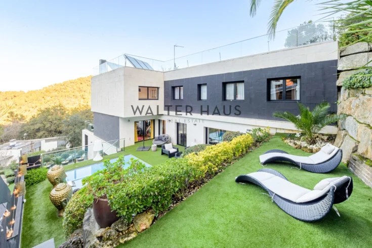 Luxury house for sale with heated pool and mountain views, Sant Cugat del Vallès, Barcelona