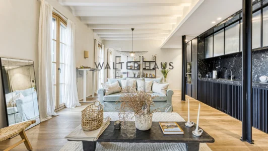 Ático reformado con mucha luz natural en Rambla Catalunya, Barcelona