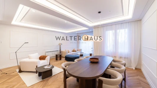 Piso exterior a estrenar en venta en Almagro, Madrid