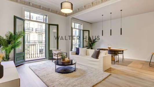 Piso reformado en venta en la Dreta de L’Eixample, Barcelona