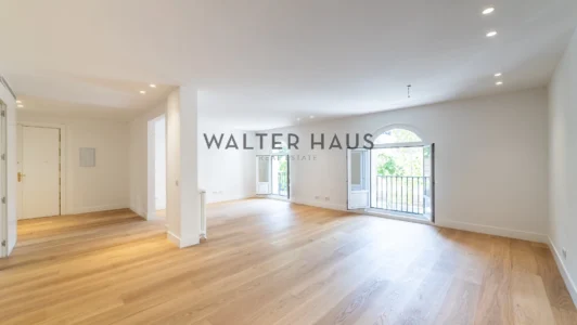 Completely renovated apartment for sale in Castellana