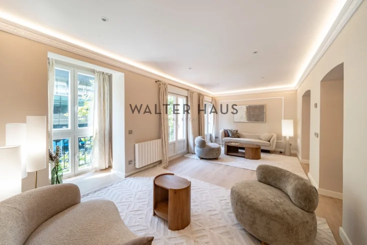 Appartement à vendre, entièrement rénové, à Goya, Madrid.