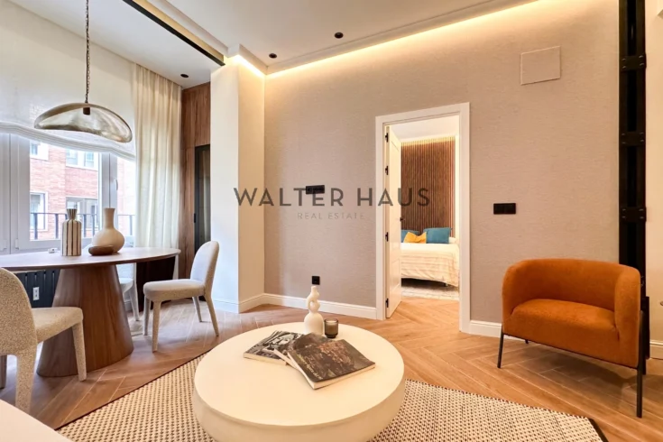 Appartement extérieur à vendre, rénové et meublé, à Goya, Madrid.