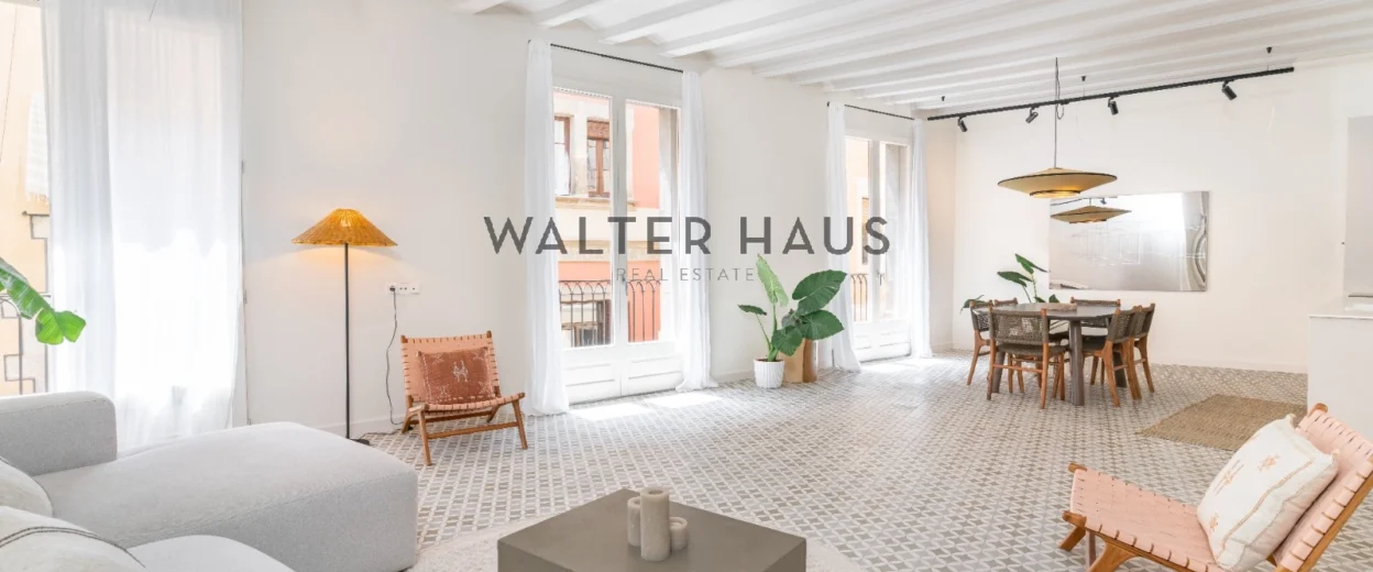 Renovated apartment for sale in Sant Pere Més Alt, Barcelona