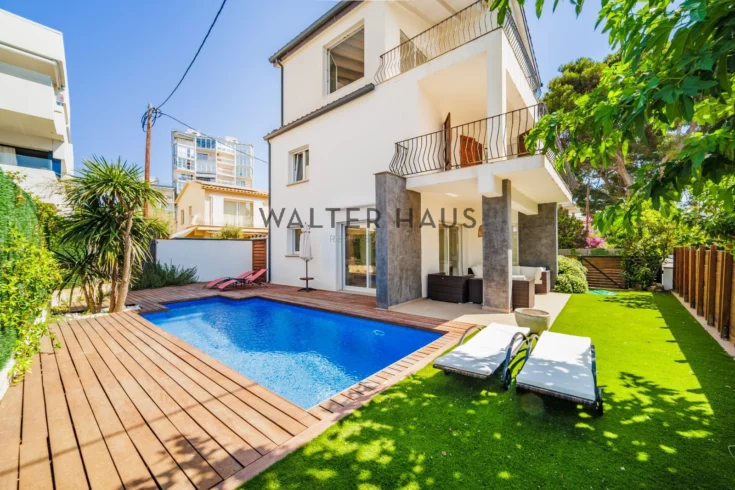 House on Es Monestrí Beach with tourist license in Sant Antoni de Calonge, Costa Brava