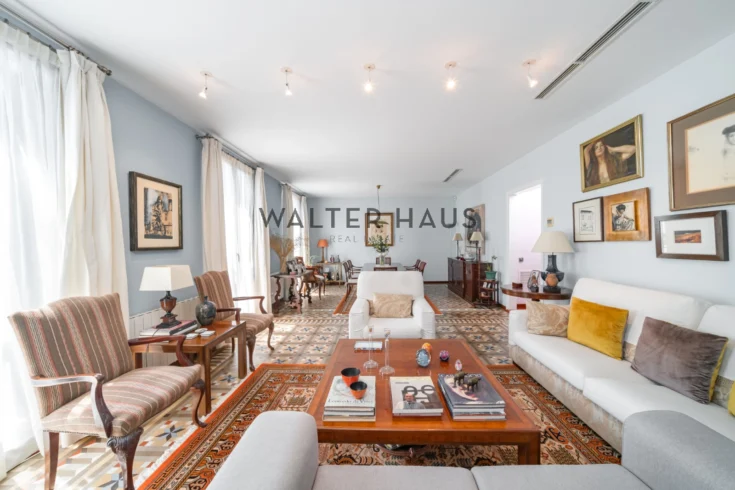 Pis reformat en finca històrica a la Dreta de l’Eixample, Barcelona