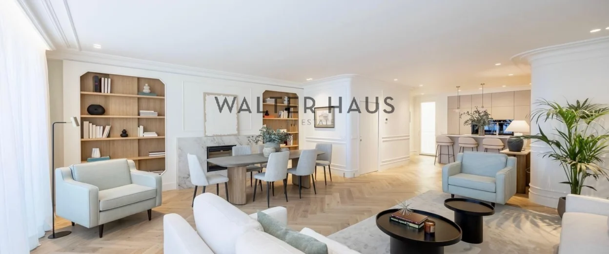 Renovated apartment for sale in Recoletos, Madrid.