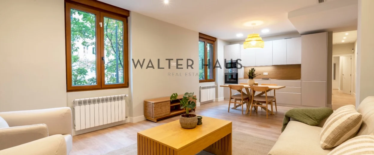 Appartement extérieur à vendre, entièrement rénové, à Goya, Madrid.