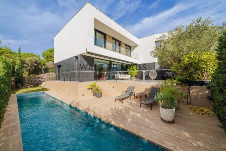 Casa con piscina privada a pocos pasos del mar en Platja d’Aro, Girona
