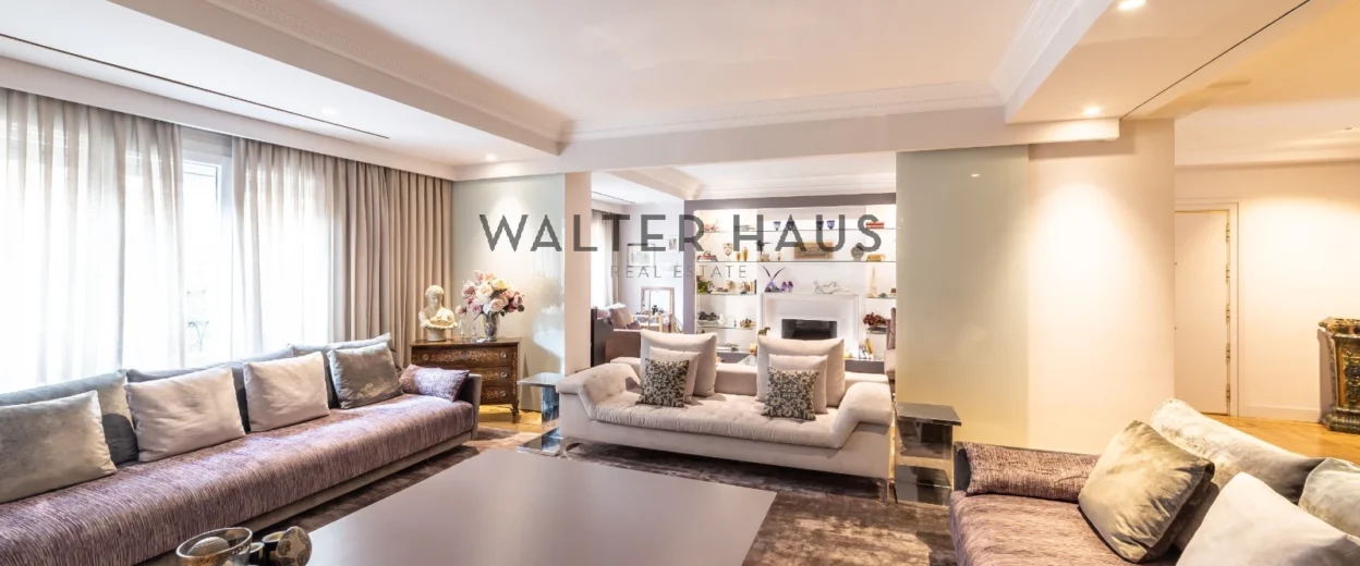 Exterior apartment for sale in El Viso, Madrid.