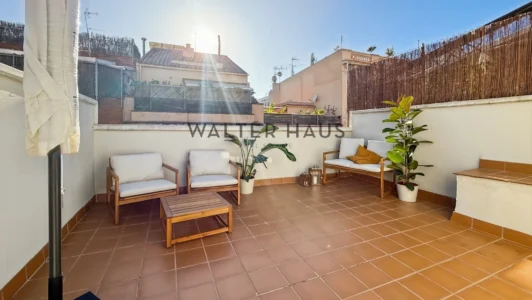 Casa adossada de lloguer a Gràcia, Barcelona