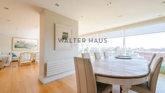 Elegance and privacy in one of the most distinguished urbanizations in New Spain, Madrid.