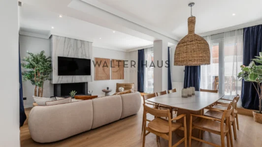 Penthouse for sale with large terrace in Lista, Madrid.