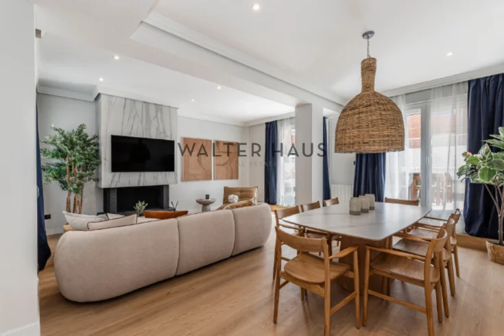 Penthouse for sale with large terrace in Lista, Madrid.